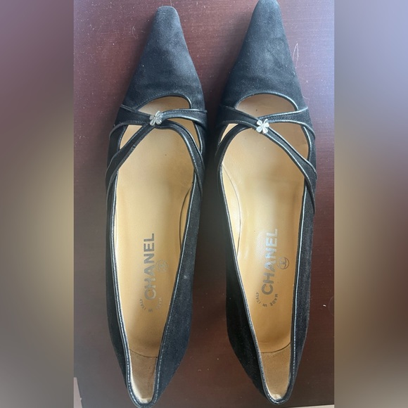 Authentic CHANEL Suede Heels - Picture 1 of 6